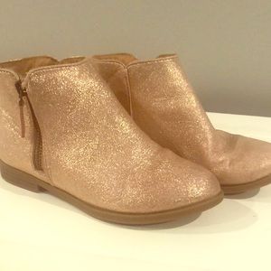 Cat and jack pink shimmer booties